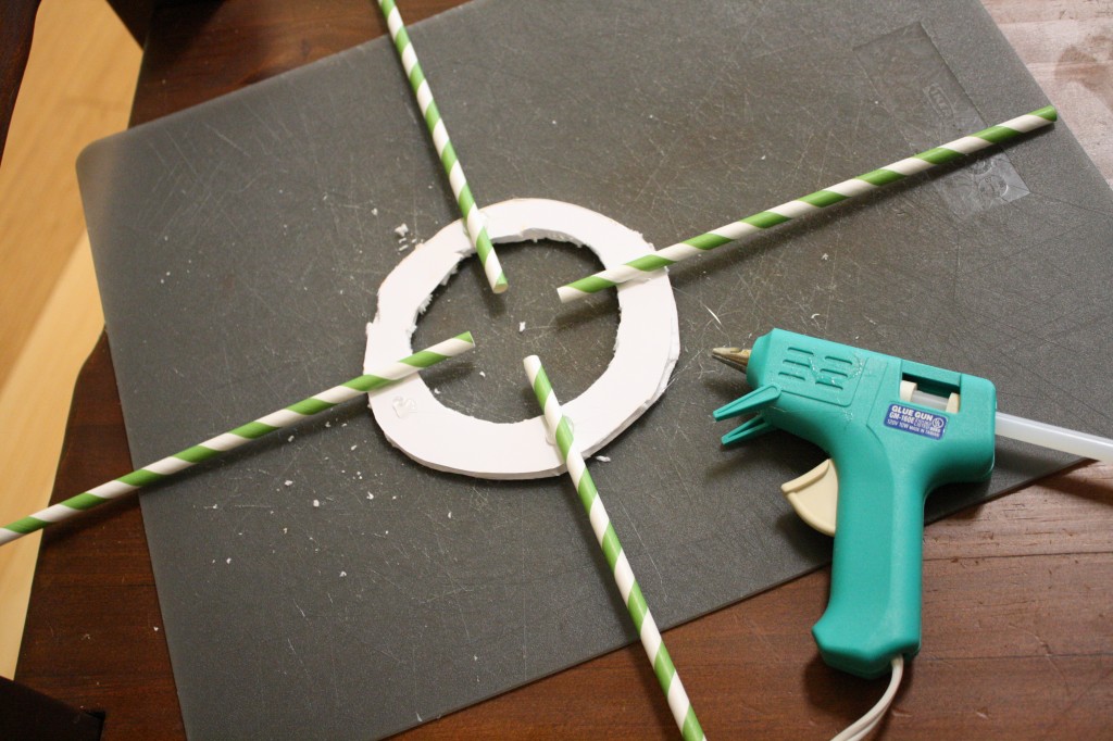 St. Patrick's Day Wreath Tutorial by Designer Trapped in a Lawyer's Body {designertrapped.com}