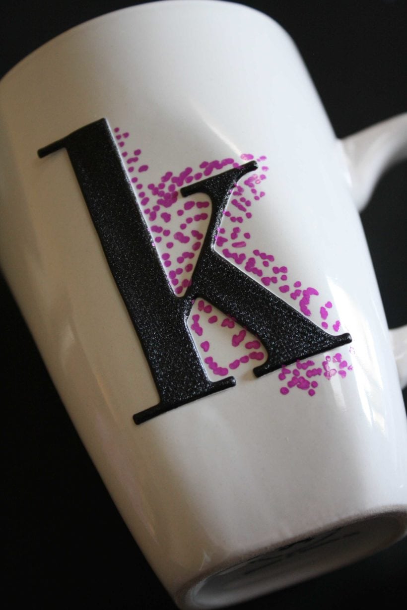 MUST PIN! Easy dotted Sharpie Mugs. Full tutorial by Designer trapped in a Lawyer's Body. #sharpiemugs