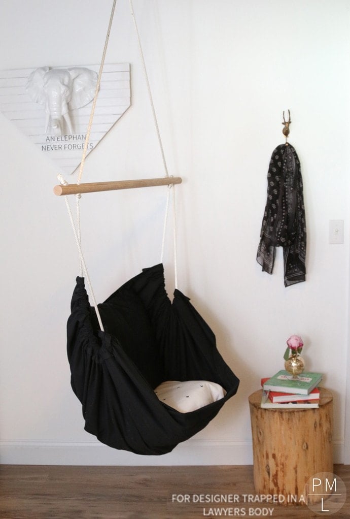 GENIUS!!! This DIY hammock chair is such a fun, easy, and inexpensive addition to any room in need of a little extra relaxation! |Petite Modern Life for Designer Trapped in a Lawyer's Body.