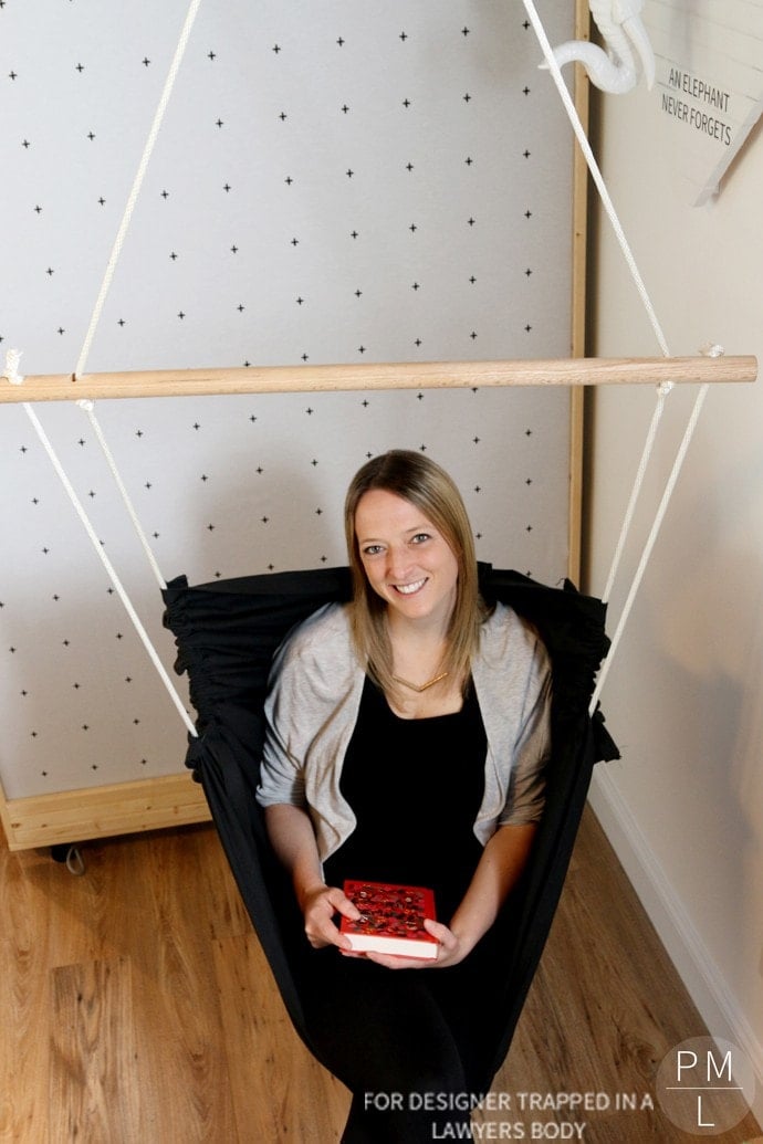 GENIUS!!! This DIY hammock chair is such a fun, easy, and inexpensive addition to any room in need of a little extra relaxation! |Petite Modern Life for Designer Trapped in a Lawyer's Body.