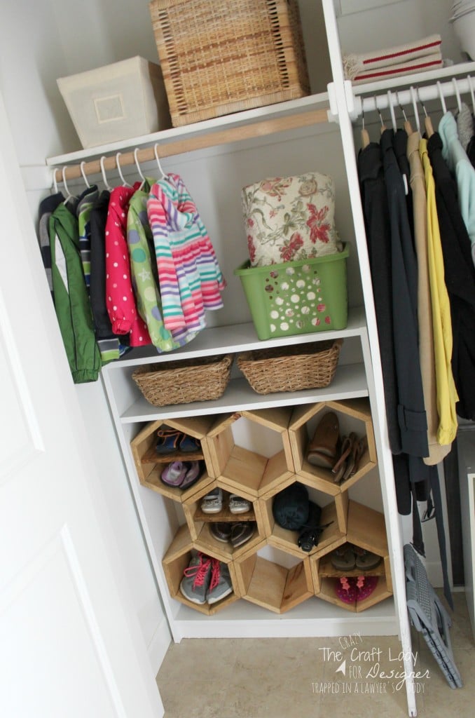 GENIUS! Make a DIY shoe rack using an old bookshelf and making hexagon inserts to hold the shoes! Full tutorial by The Crazy Craft Lady for Designer Trapped in a Lawyer's Body.