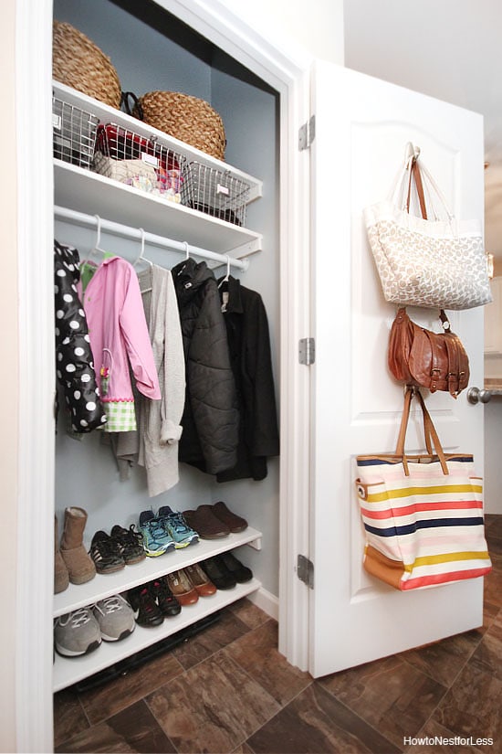 Need to organize your entryway? Check out these functional and beautiful entryway organization ideas! Roundup from Designer Trapped in a Lawyer's Body.
