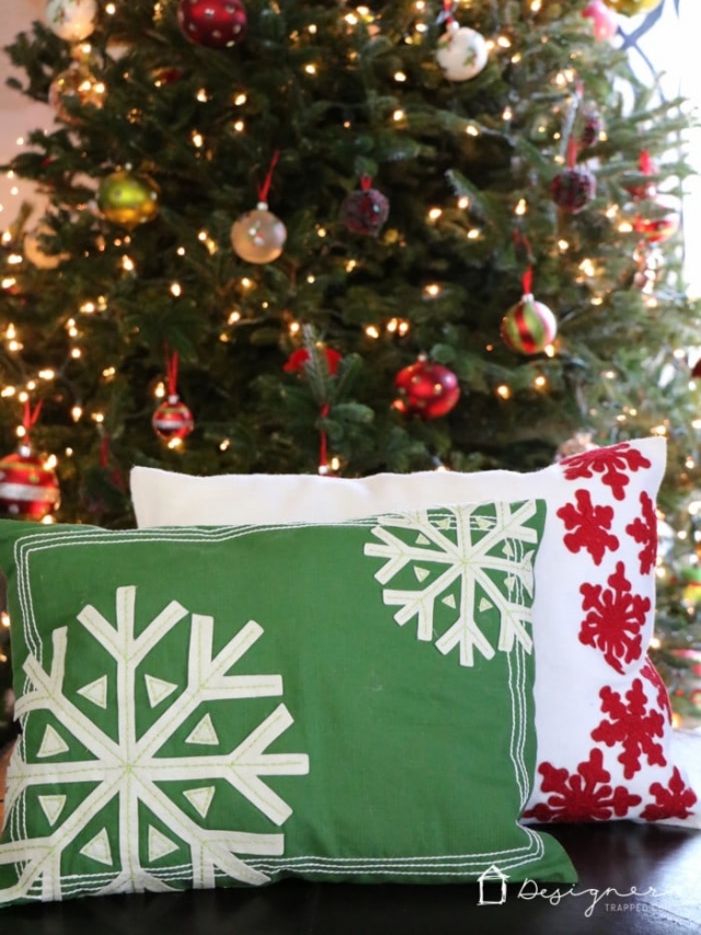 How to Make Christmas Pillows from Placemats