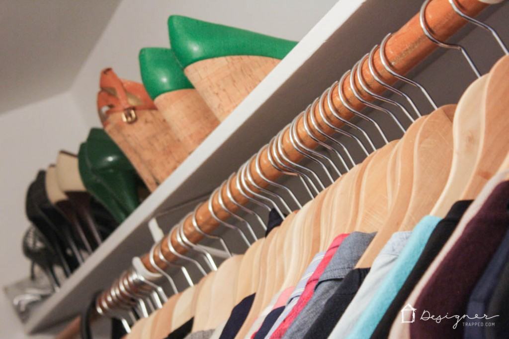 WOW! Come learn how to organize your closet in 2 hours or less with these simple and practical tips! You don't need a fancy closet system to do this! 