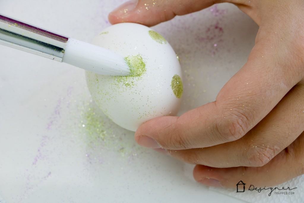 OMG, love this! I never thought of decorating Easter eggs this way. So, so simple. Can't wait to try it with my kids!