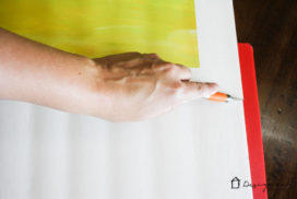 How to Make a DIY Picture Frame from Upcyled Wood! | Designertrapped.com
