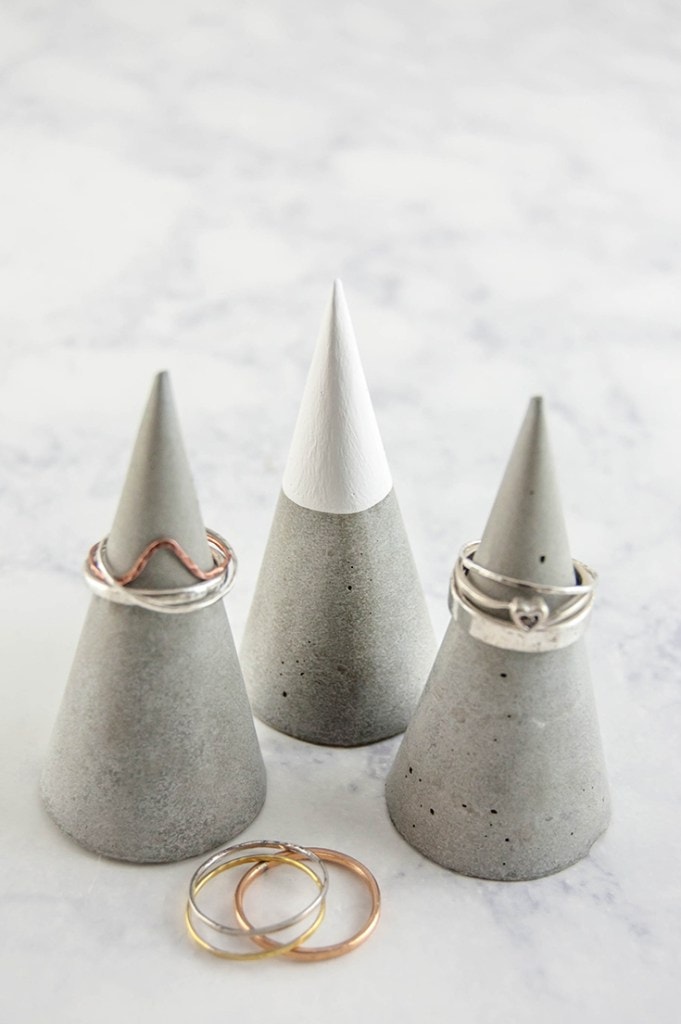 OMG, these DIY concrete projects are mind-blowing! I knew you could make DIY concrete countertops, but I had no idea how many other things you could create with concrete. I can't wait to try number 3 and number 7!