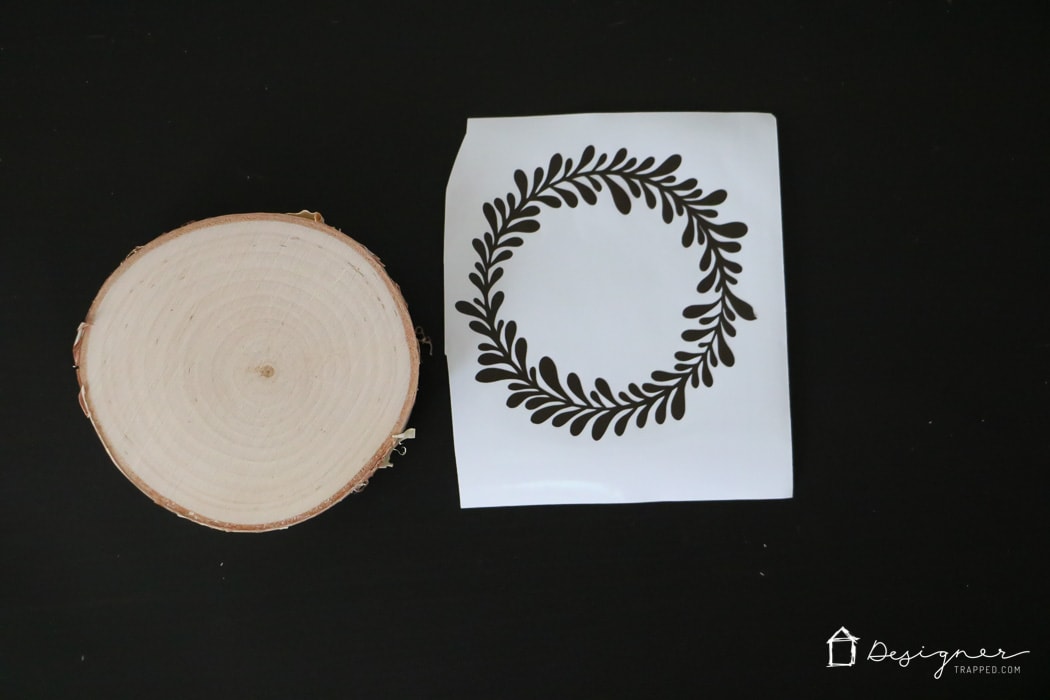 OMG, I love, love, love these DIY wooden ornaments and they look so easy to make! I'm definitely going to make some of these handmade ornaments to give as Christmas gifts this year.