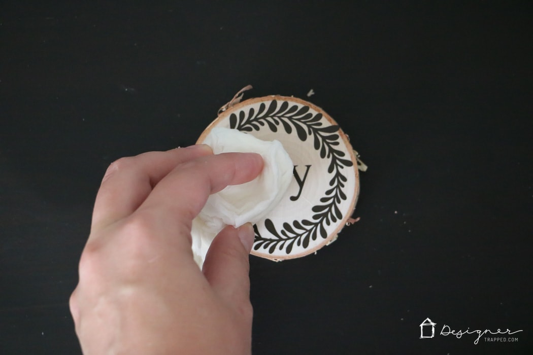 Easy Homemade Ornaments with Kids: Wood Slices & Paint Markers - DIY  Danielle®