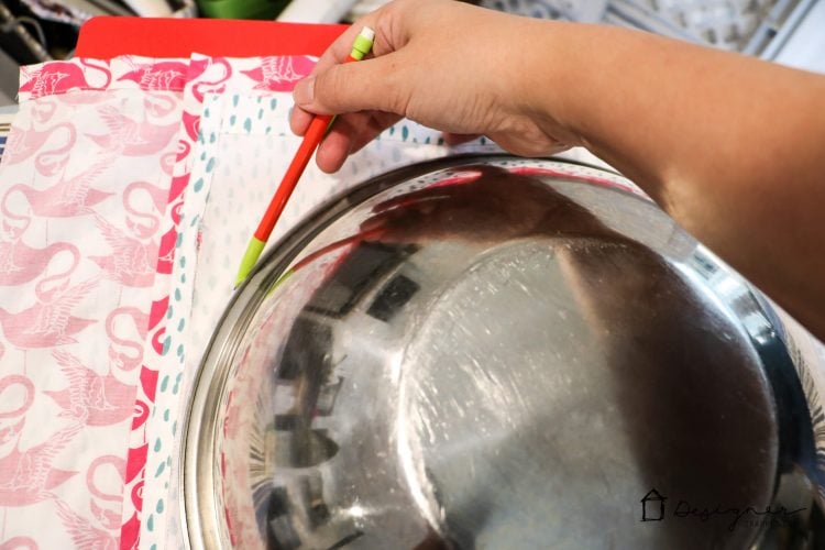 OMG, this DIY bed canopy is amazing! I can't believe this girl's bed canopy is made from flat sheets. It looks so easy to make! I can't wait to try it!