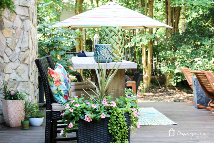 Dreaming of an outdoor bar or deck bar? We were too and we are sharing our plans for this easy and affordable DIY deck bar!