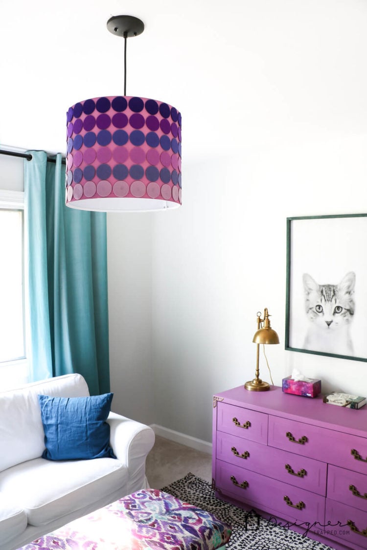 When you can't find the perfect lampshade for your decor, make one yourself! This easy DIY lampshade could be made with any shapes or colors.