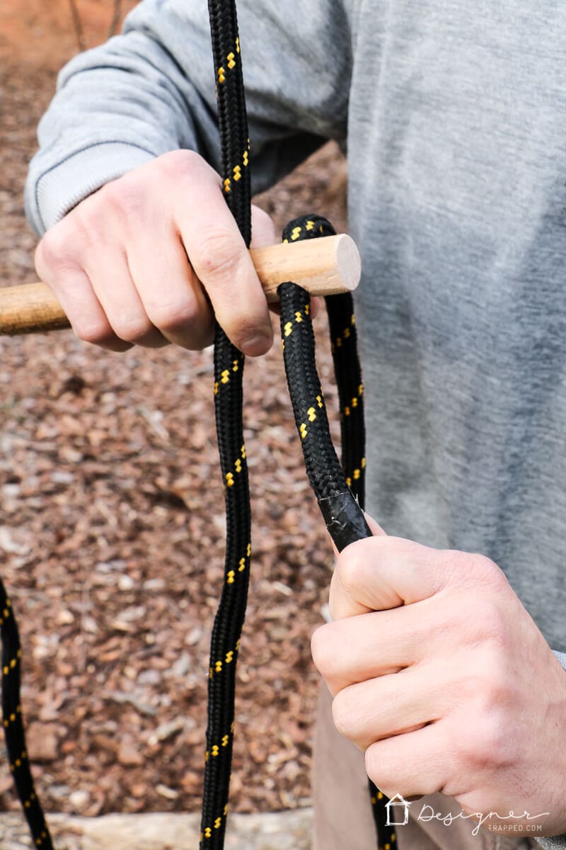 This DIY swing is a perfect addition to any back yard. It's easy to make and can be used as a standing swing or a sitting swing. All you need is a tree to attach it to! Make one for your kids with this easy tutorial.