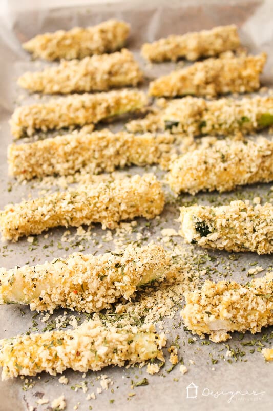 Looking for a nutritious and easy alternative to french fries? These baked zucchini fries are the perfect tasty side and a family favorite!