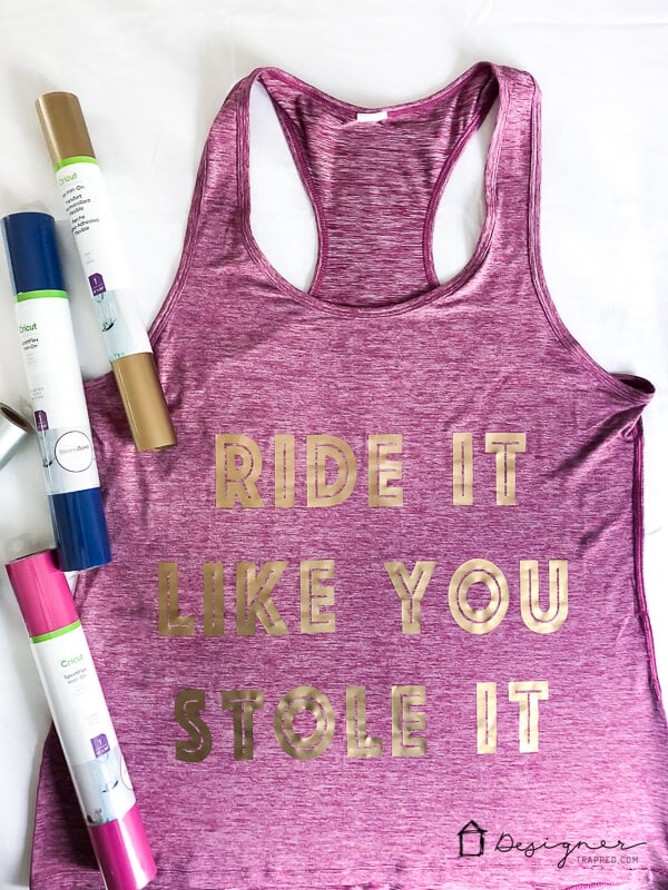 Now there is a heat transfer vinyl that has enough stretch to use on work out clothes, bathing suits, yoga pants, leggings and more! It's called SportFlex Iron On™ and it's awesome. In this post, you will learn how to use Cricut Iron On Vinyl for workout clothes, activewear and stretchy fabrics.