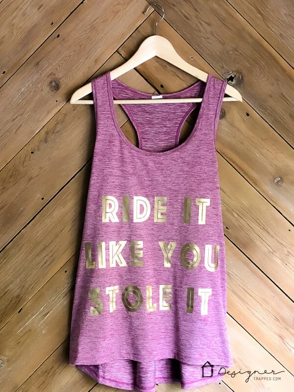 Now there is a heat transfer vinyl that has enough stretch to use on work out clothes, bathing suits, yoga pants, leggings and more! It's called SportFlex Iron On™ and it's awesome. In this post, you will learn how to use Cricut Iron On Vinyl for workout clothes, activewear and stretchy fabrics.