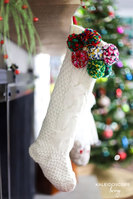 DIY pom pom stocking