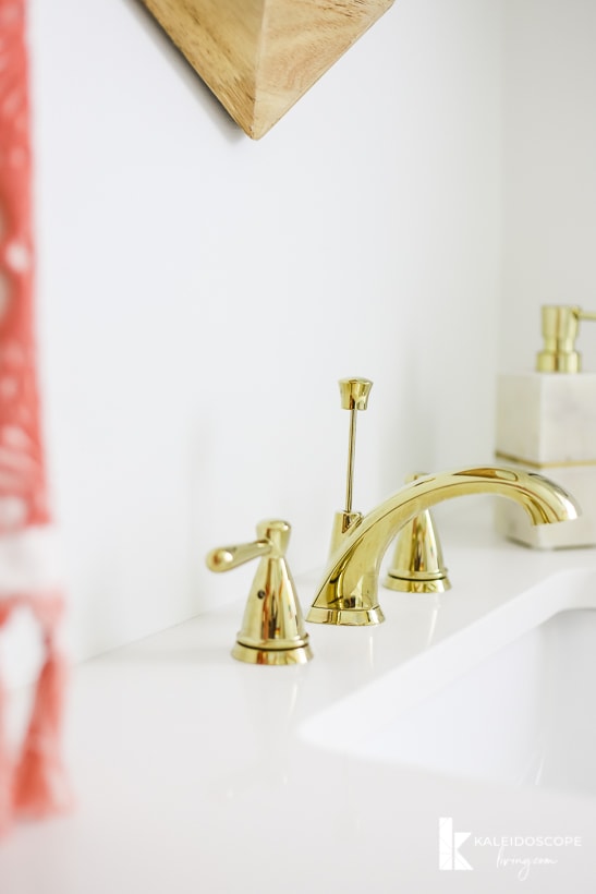 Delta Peerless Faucet in polished brass