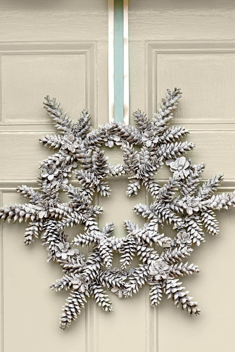 pinecone snowflake wreath