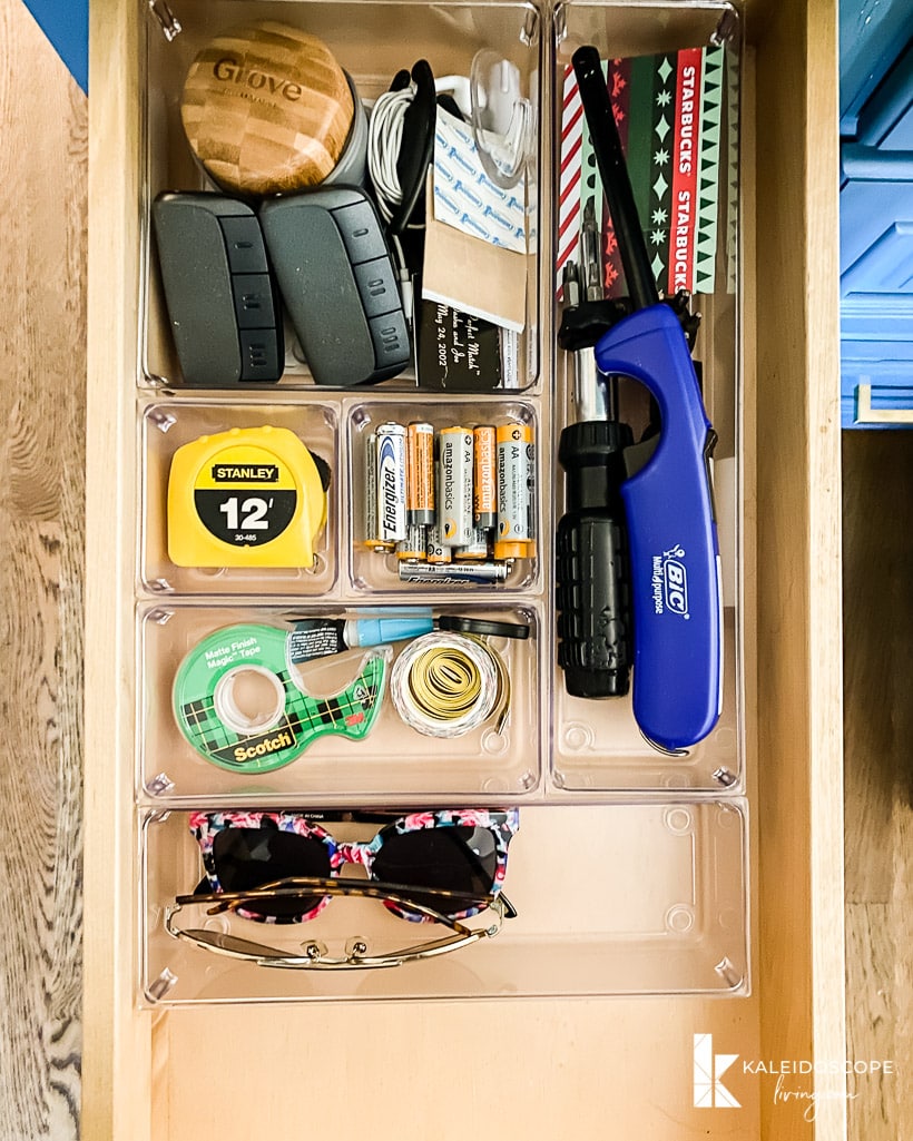 space saving kitchen drawer organization