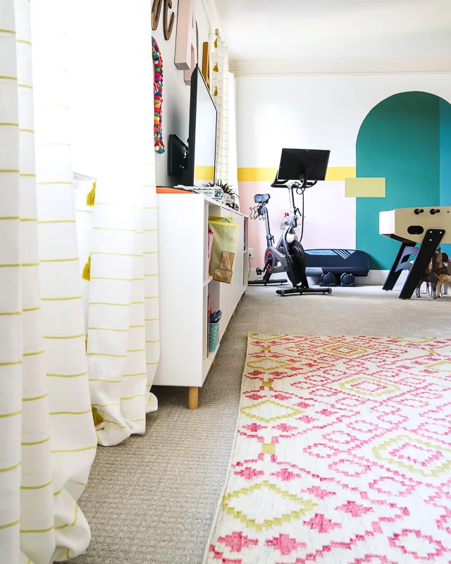 Black and White Tile  My Checkered Entry Way! - MALLORY NIKOLAUS