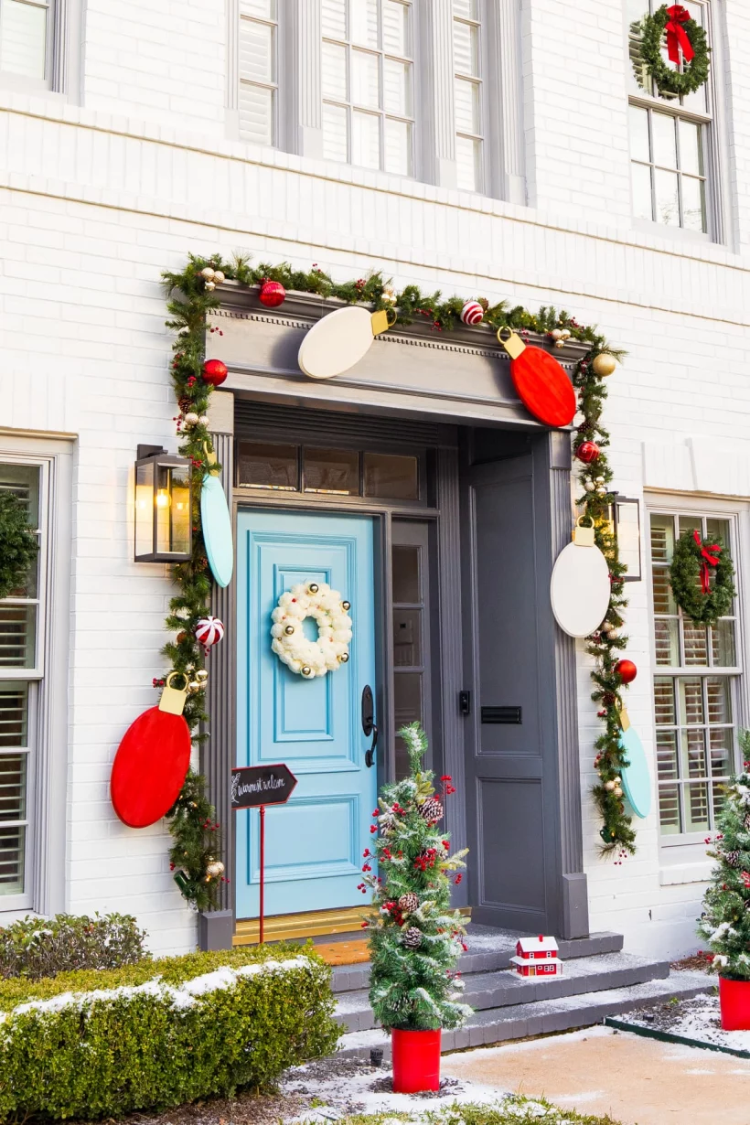 oversized front porch Christmas decorations by Sugar & Cloth