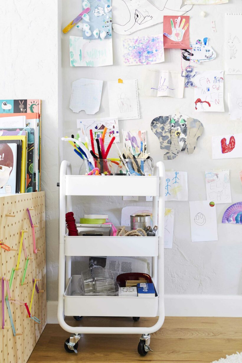 display kid's art in playroom