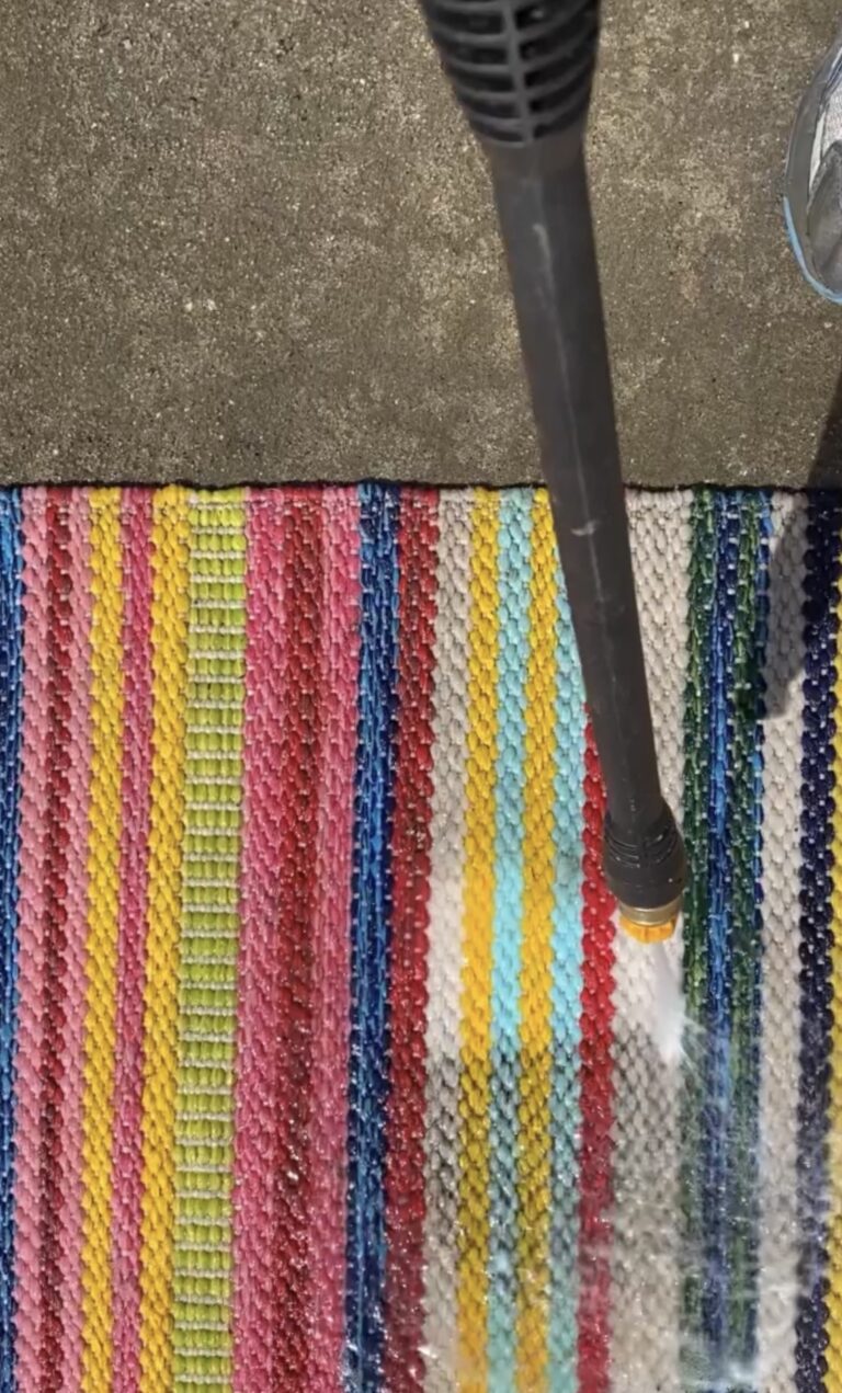 pressure washing an outdoor polypropylene rug