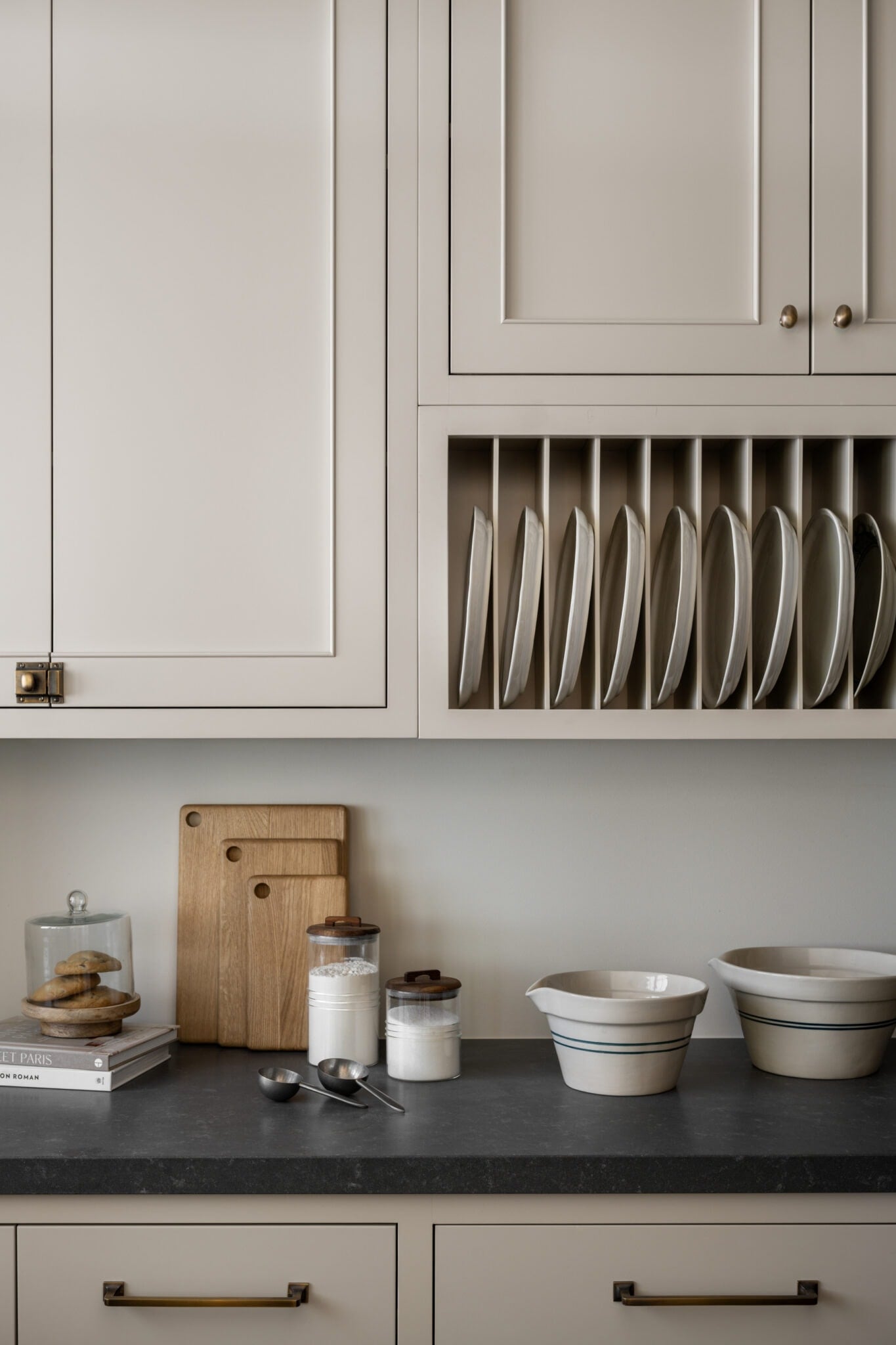 The Best Neutral Paint Colors for Kitchen Cabinets